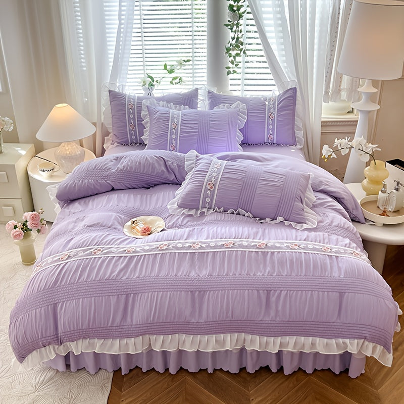 4pcs Solid-color Bedskirt-style Bubble Duvet Cover Set In French Princess Style with Lace Trim (1 Duvet Cover.1 Flat Sheet + 2 Pillowcases, No Fillers). Soft And Comfortable, Machine Washable. Decorative Bedding Perfect for Festive Gifts.