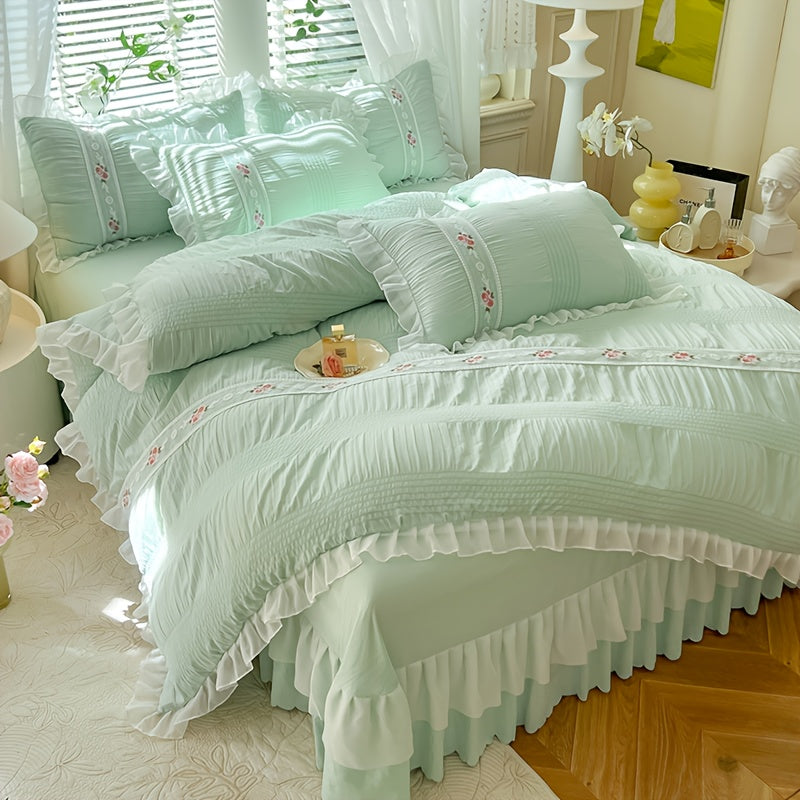 4pcs Solid-color Bedskirt-style Bubble Duvet Cover Set In French Princess Style with Lace Trim (1 Duvet Cover.1 Flat Sheet + 2 Pillowcases, No Fillers). Soft And Comfortable, Machine Washable. Decorative Bedding Perfect for Festive Gifts.