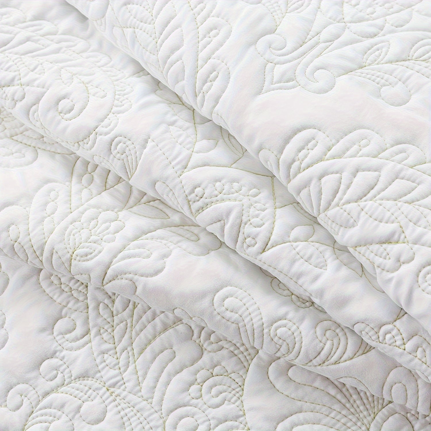 Three-piece Set Of South African Green Master-level Hand-quilted Cotton + Microfiber Quilted to Make Gifts, Affordable And Dignified Home Furnishing, Bed Cover Quilt Can Be Used In All Seasons