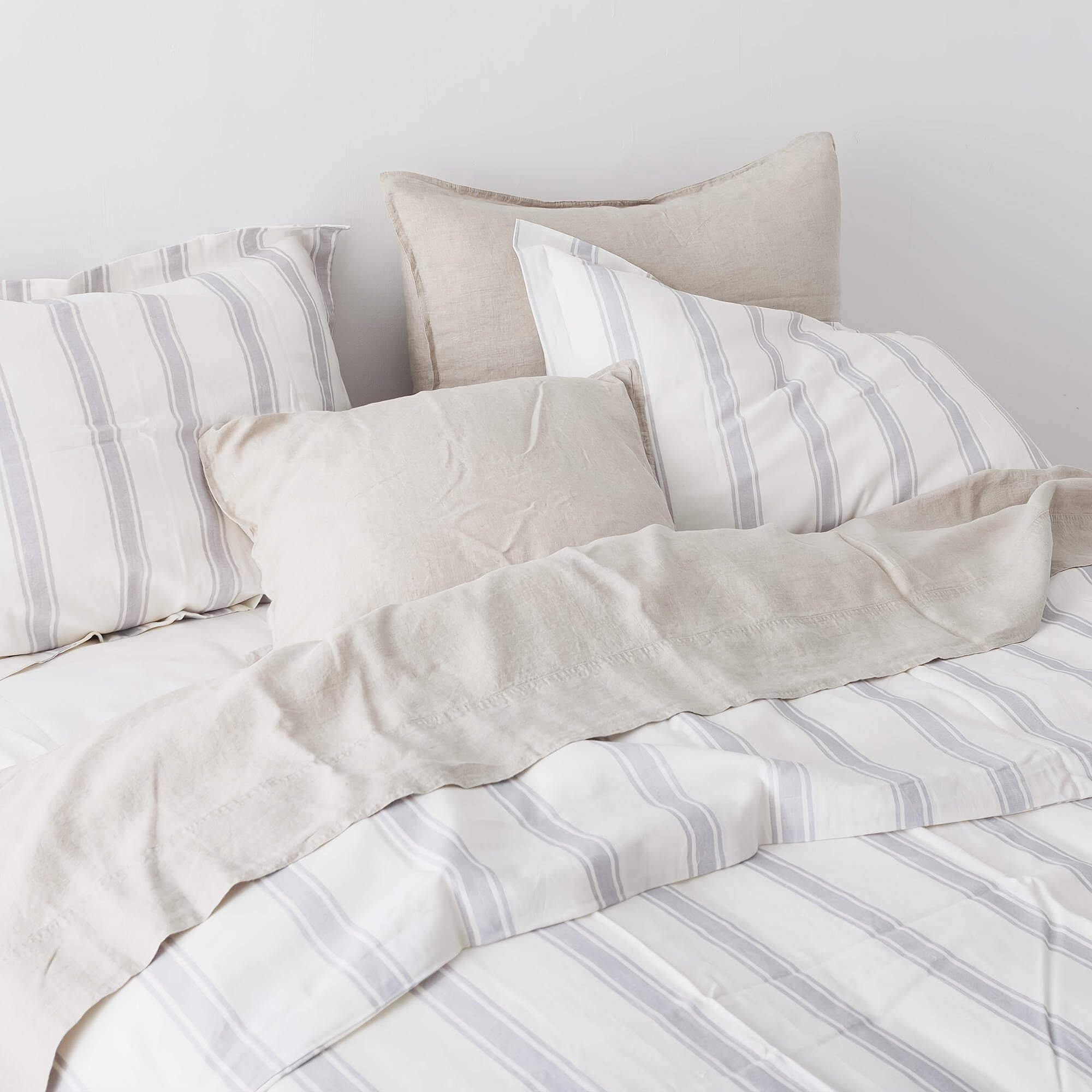 Queen Size Linen And Cotton Comforter Set 3 Pcs, Farmhouse Striped Comforter Set, Soft And Breathable Bedding, 55% Linen, 45% Cotton, Includes 1 Comforter, 2 Pillowcases